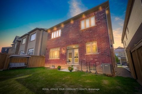 Photo 28 at 30 Marvin Avenue, GO Glenorchy, Oakville