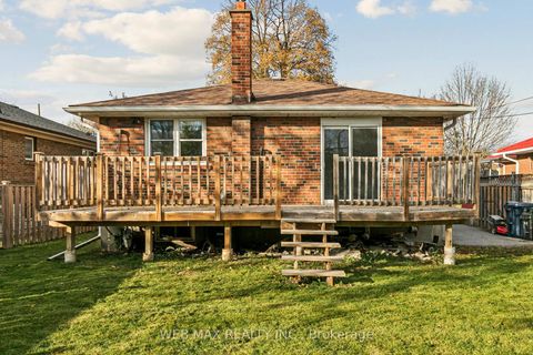 Photo 5 at 55 Shawford Crescent, Woburn, Toronto