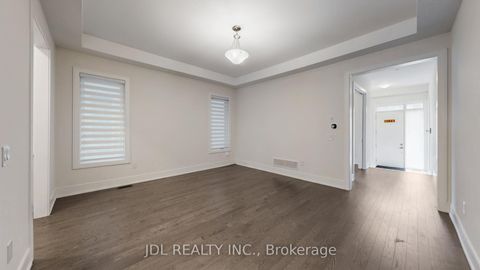 Photo 7 at 97 Milky Way Drive, Observatory, Richmond Hill