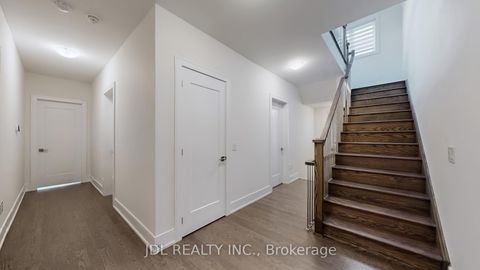 Photo 11 at 97 Milky Way Drive, Observatory, Richmond Hill