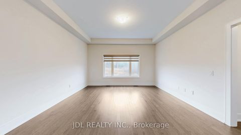 Photo 13 at 97 Milky Way Drive, Observatory, Richmond Hill