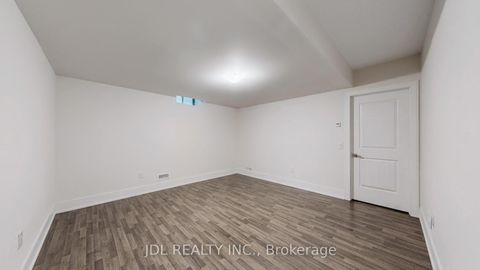 Photo 31 at 97 Milky Way Drive, Observatory, Richmond Hill