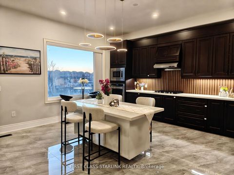 Photo 3 at 38 Crane Street, Rural Aurora, Aurora