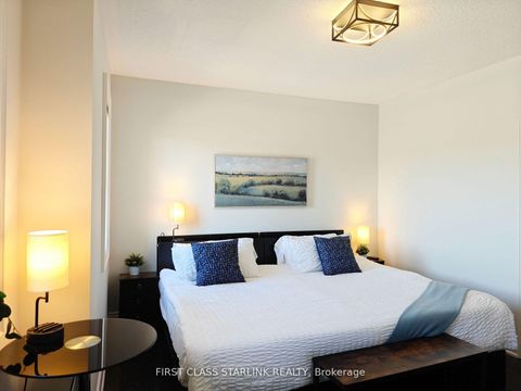 Photo 14 at 38 Crane Street, Rural Aurora, Aurora