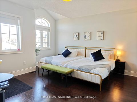 Photo 16 at 38 Crane Street, Rural Aurora, Aurora