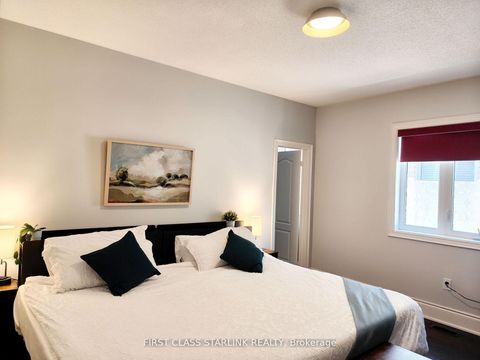 Photo 17 at 38 Crane Street, Rural Aurora, Aurora