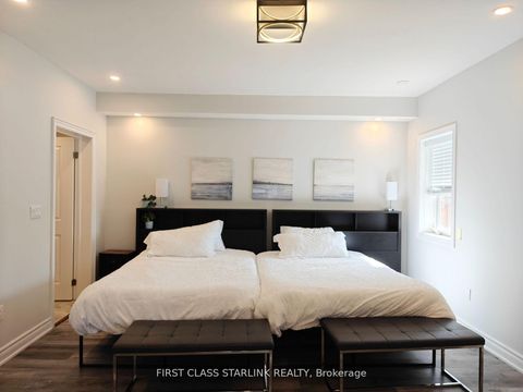 Photo 18 at 38 Crane Street, Rural Aurora, Aurora