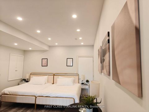 Photo 21 at 38 Crane Street, Rural Aurora, Aurora