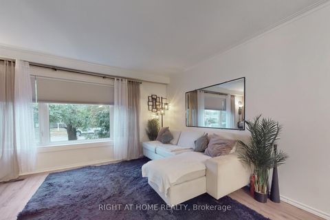 Photo 4 at 125 Fortrose Crescent, Donalda, Toronto