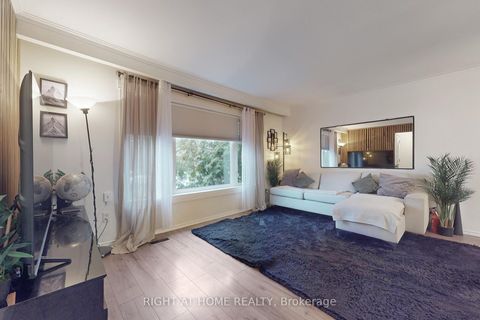 Photo 7 at 125 Fortrose Crescent, Donalda, Toronto