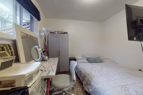 Photo 22 at 125 Fortrose Crescent, Donalda, Toronto