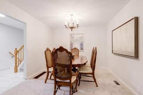 Photo 9 at 35 Parsonage Drive, Malvern, Toronto