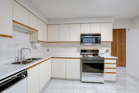 Photo 18 at 35 Parsonage Drive, Malvern, Toronto