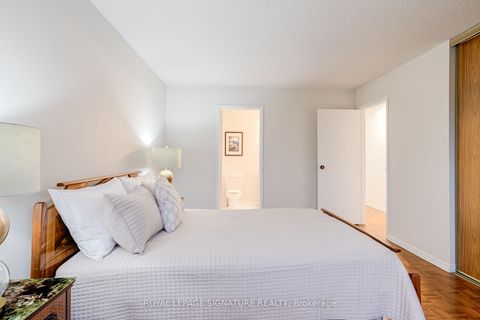 Photo 25 at 35 Parsonage Drive, Malvern, Toronto