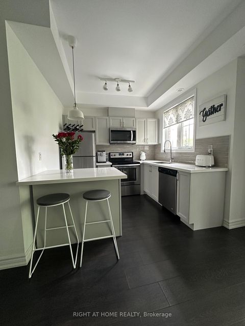 Photo 1 at 423 - 201 Pine Grove Road, Islington Woods, Vaughan