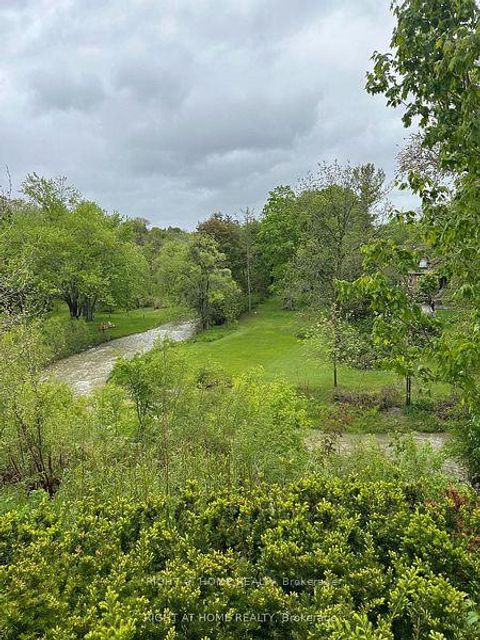 Photo 6 at 423 - 201 Pine Grove Road, Islington Woods, Vaughan