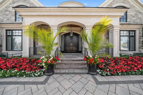 Photo 2 at 205 Northern Pines Boulevard, Kleinburg, Vaughan