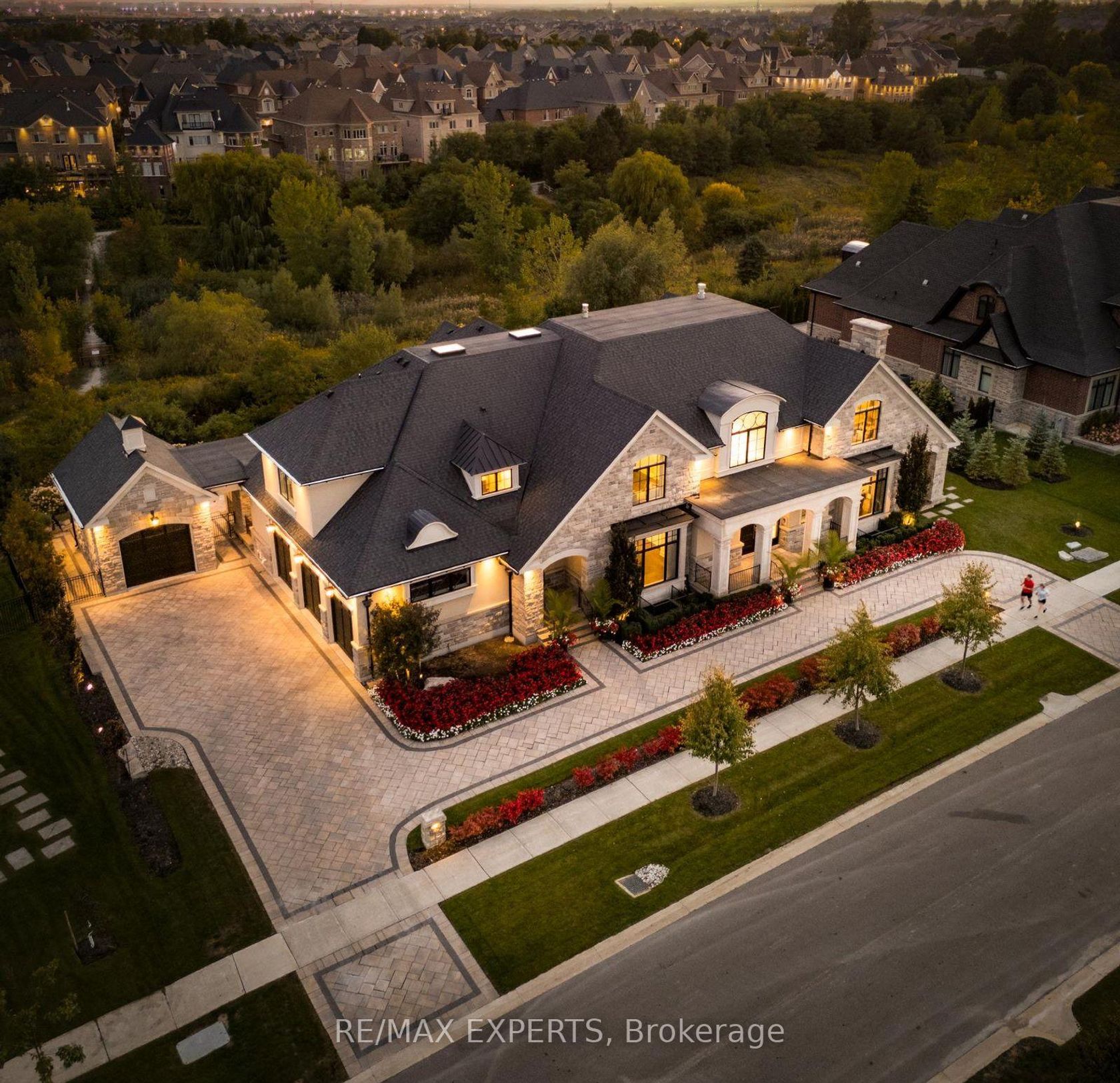 205 Northern Pines Boulevard, Kleinburg, Vaughan 