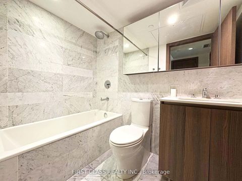 Photo 1 at 2008 - 19 Bathurst St Street, Waterfront Communities C1, Toronto