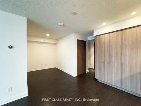 Photo 5 at 2008 - 19 Bathurst St Street, Waterfront Communities C1, Toronto