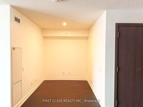 Photo 6 at 2008 - 19 Bathurst St Street, Waterfront Communities C1, Toronto