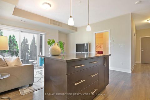 Photo 13 at 103 - 128 Garden Drive, CO Central, Oakville