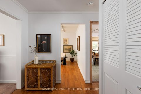 Photo 2 at 106 Timberbank Boulevard, L'Amoreaux, Toronto