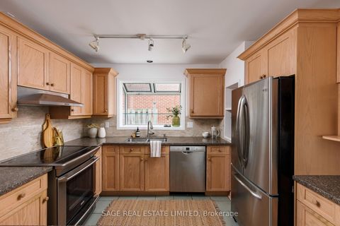 Photo 16 at 106 Timberbank Boulevard, L'Amoreaux, Toronto