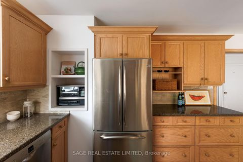 Photo 18 at 106 Timberbank Boulevard, L'Amoreaux, Toronto