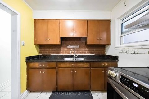 Photo 4 at 135 Allenby Avenue, Old Rexdale, Toronto