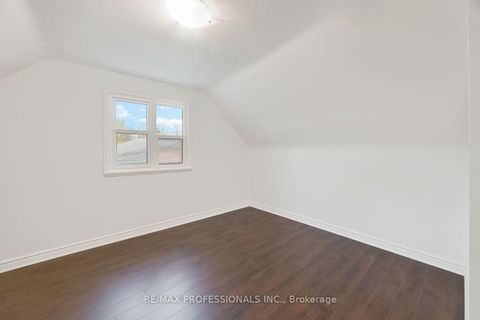 Photo 11 at 135 Allenby Avenue, Old Rexdale, Toronto