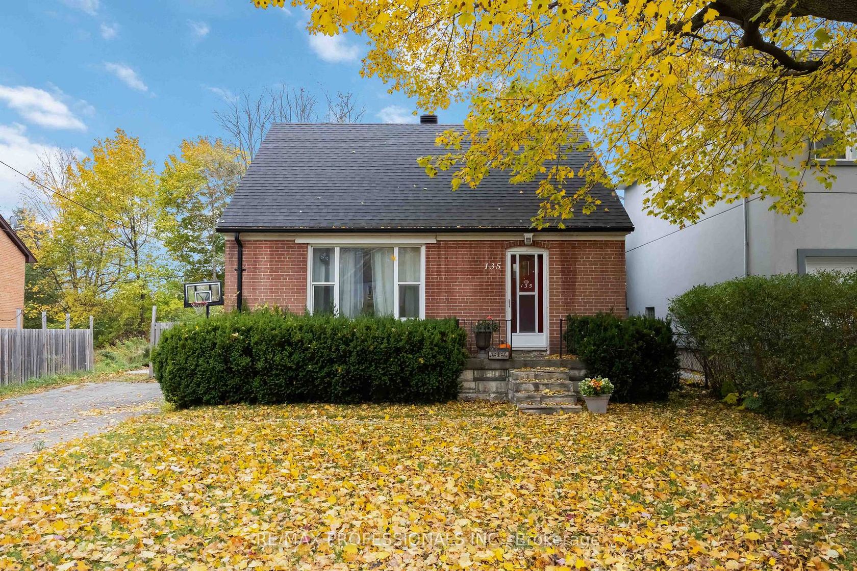 135 Allenby Avenue, Old Rexdale, Toronto 