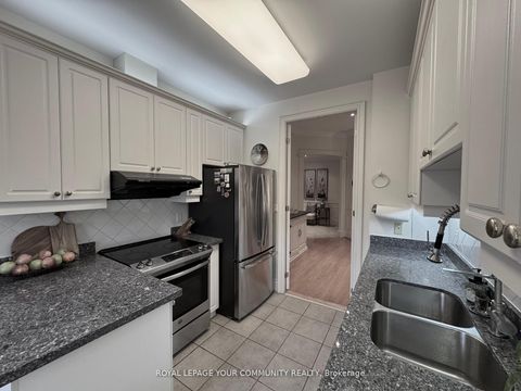 Photo 14 at 112 - 88 Grandview Way, Willowdale East, Toronto