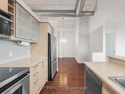 Photo 6 at 411 - 1001 Roselawn Avenue, Belgravia, Toronto