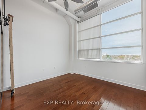 Photo 19 at 411 - 1001 Roselawn Avenue, Belgravia, Toronto