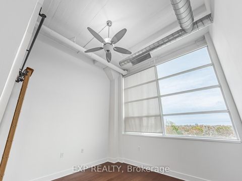 Photo 20 at 411 - 1001 Roselawn Avenue, Belgravia, Toronto