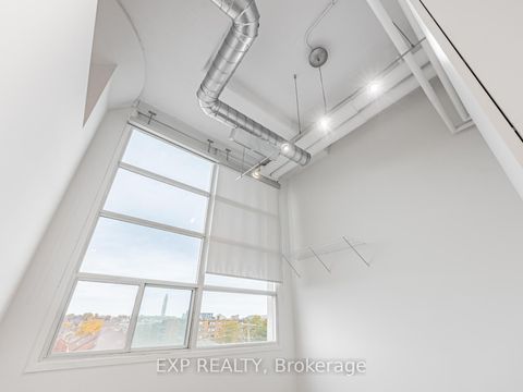 Photo 24 at 411 - 1001 Roselawn Avenue, Belgravia, Toronto