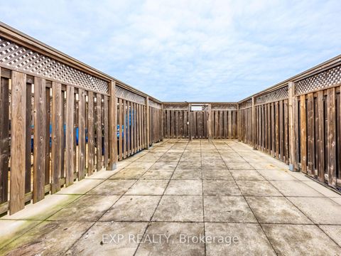 Photo 30 at 411 - 1001 Roselawn Avenue, Belgravia, Toronto