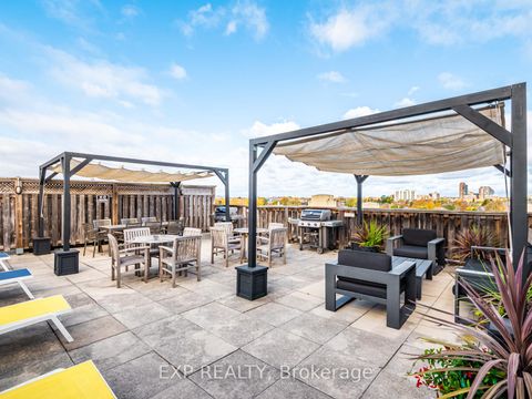 Photo 33 at 411 - 1001 Roselawn Avenue, Belgravia, Toronto