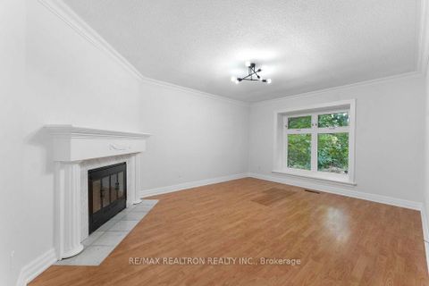 Photo 8 at 44 Hood Crescent, Steeles, Toronto