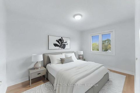 Photo 26 at 44 Hood Crescent, Steeles, Toronto