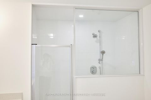 Photo 10 at 136 Adario Crescent, Vellore Village, Vaughan