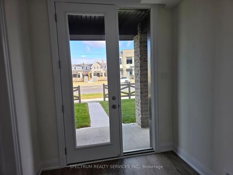 Photo 12 at 84 Adario Crescent, Vellore Village, Vaughan