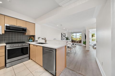 Photo 4 at 309 - 2 Clairtrell Road, Willowdale East, Toronto