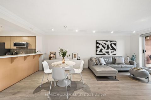 Photo 8 at 309 - 2 Clairtrell Road, Willowdale East, Toronto