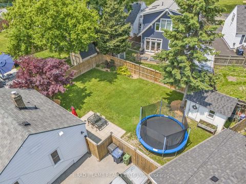 Photo 1 at 794 The Queensway, Queensway, Toronto