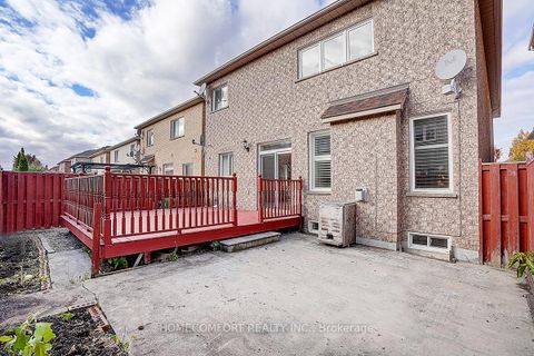 Photo 2 at 9 Chipmunk Trail, Vellore Village, Vaughan