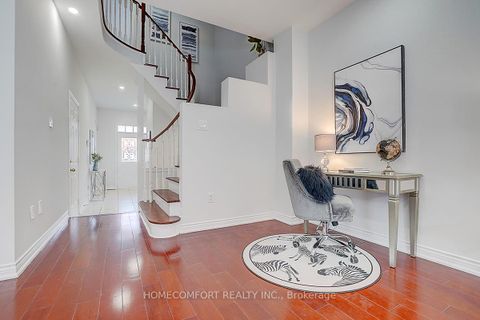 Photo 10 at 9 Chipmunk Trail, Vellore Village, Vaughan