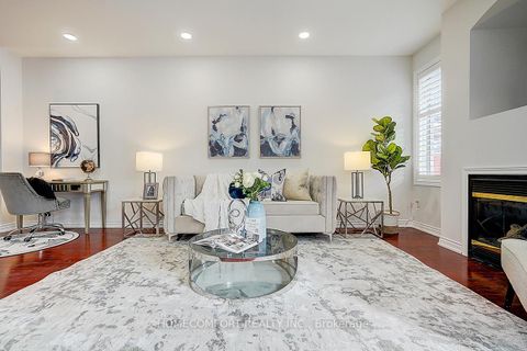 Photo 13 at 9 Chipmunk Trail, Vellore Village, Vaughan