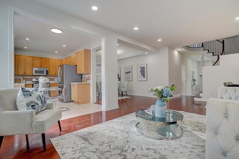 Photo 15 at 9 Chipmunk Trail, Vellore Village, Vaughan